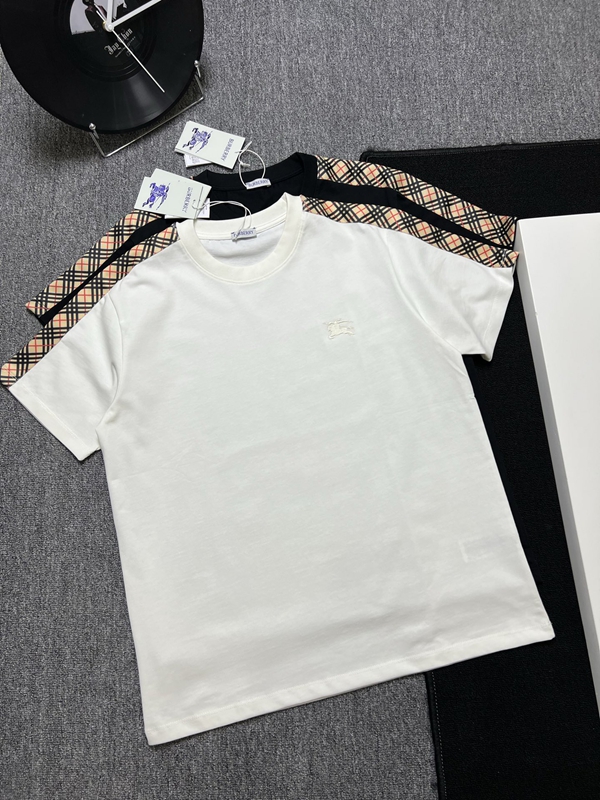 ブランドTシャツ正面デザイン
